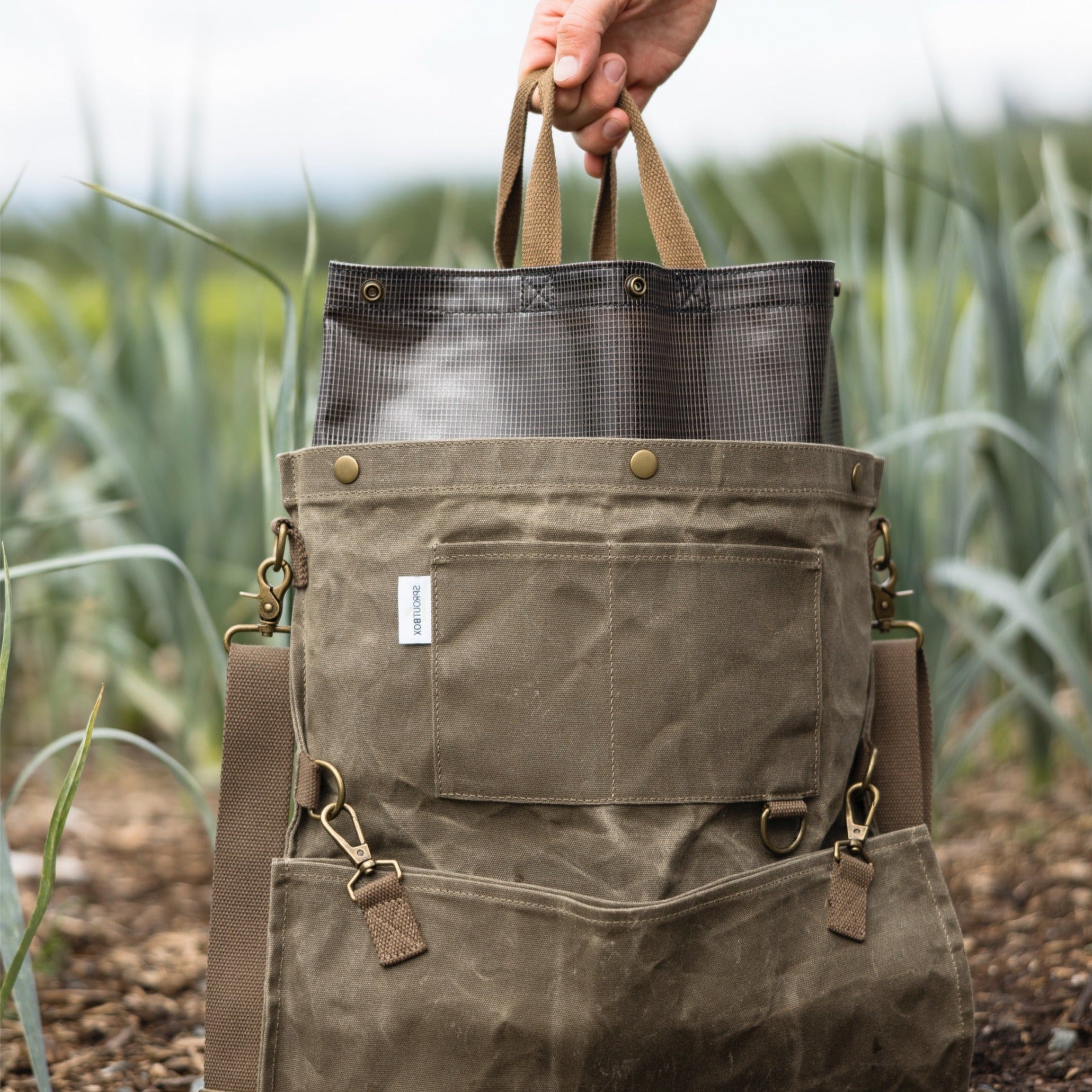 Fireld Bag The Field Bag – Sproutbox Garden