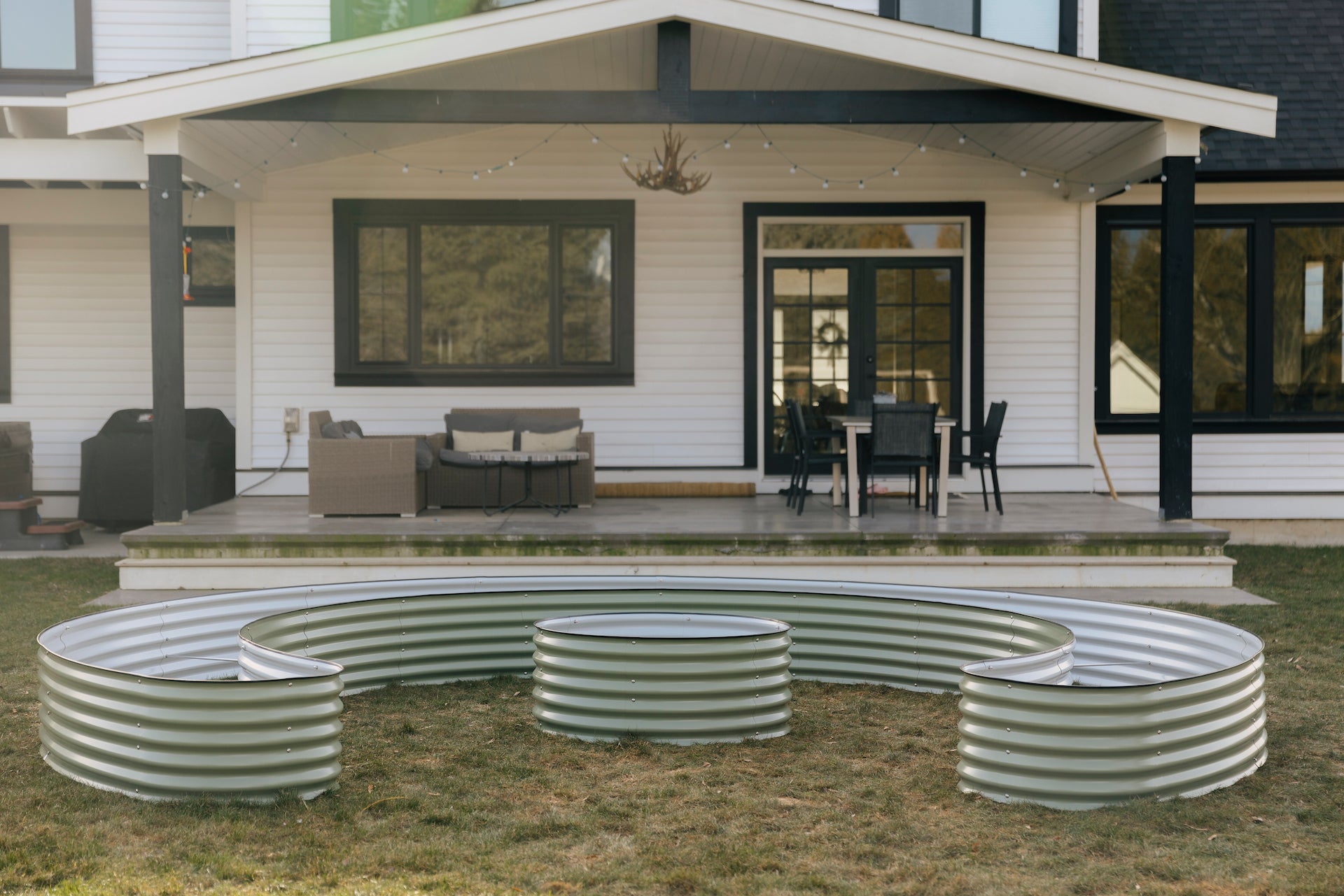 17" nest garden bed in backyard in Canada